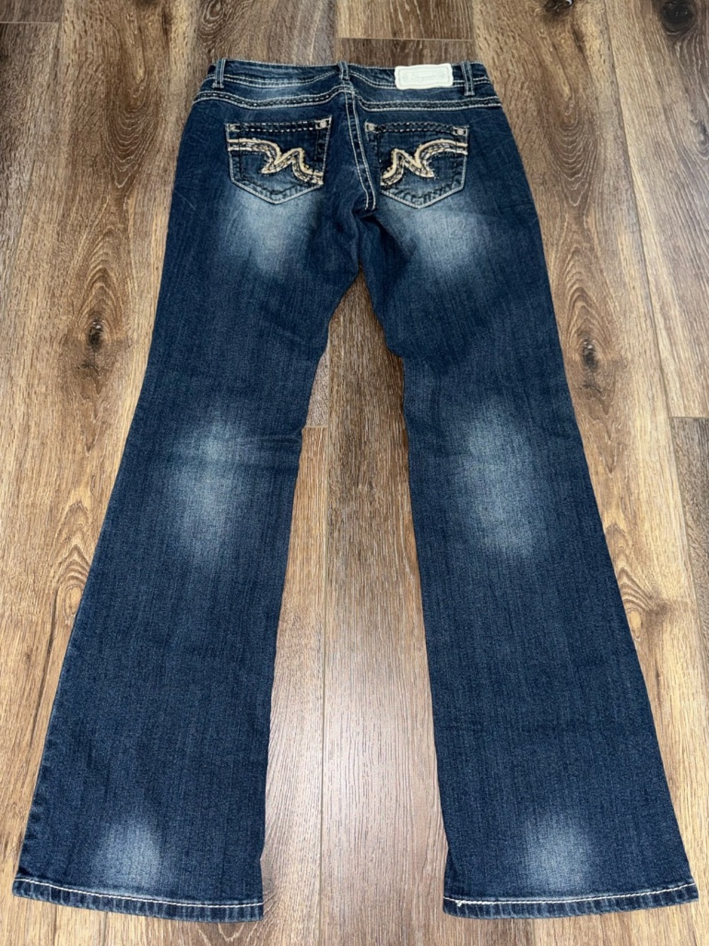 Shyanne Mid Rise Bootcut Dark Wash Metallic / Leather Embellished Jeans Size 27 - Picture 2 of 12